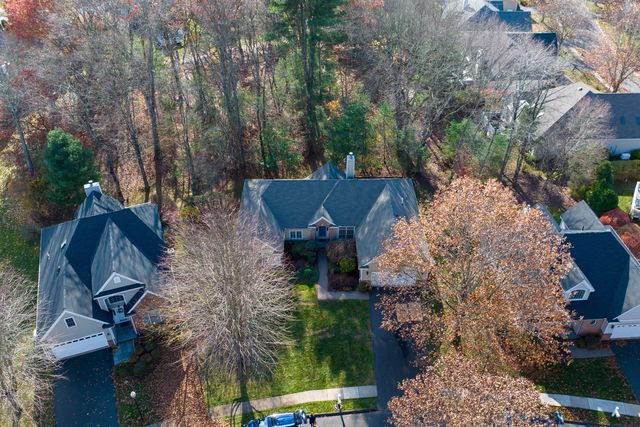 24 Worthington Drive 24, Farmington, CT 06032