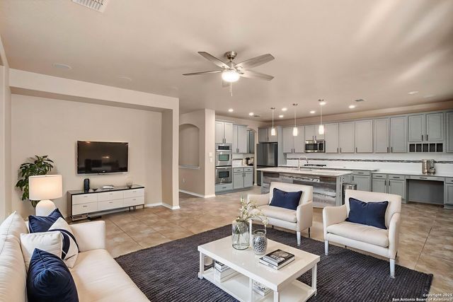 4002 Calle De Cobre, San Antonio, TX 78257