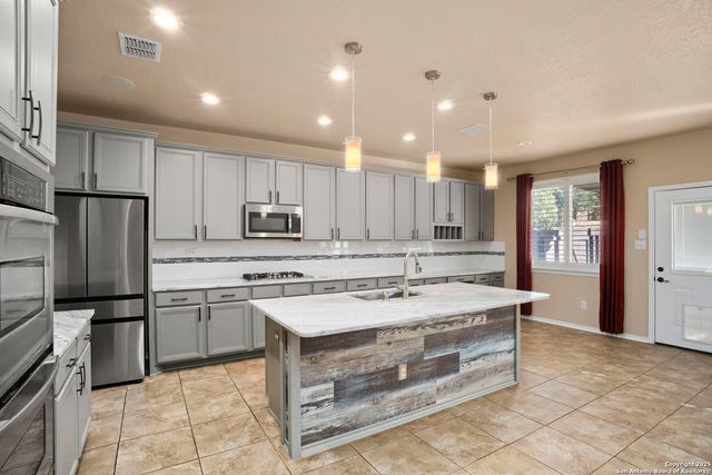 4002 Calle De Cobre, San Antonio, TX 78257