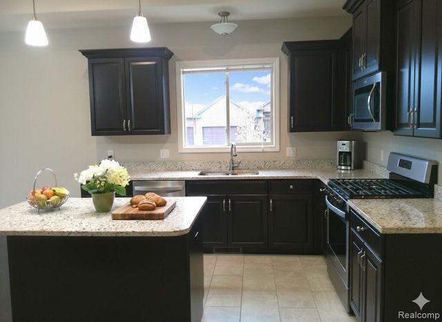 56508 Topaz Drive, Macomb, MI 48042