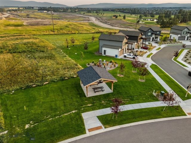 77 Horseshoe Loop, Bozeman, MT 59718