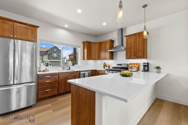 77 Horseshoe Loop, Bozeman, MT 59718