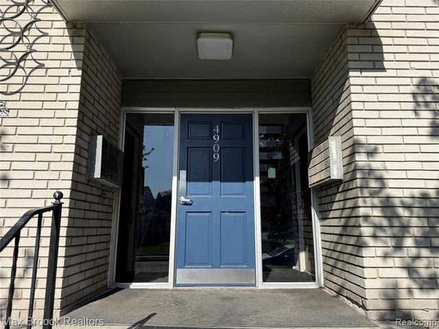 4909 Mansfield Avenue H9, Royal Oak, MI 48073