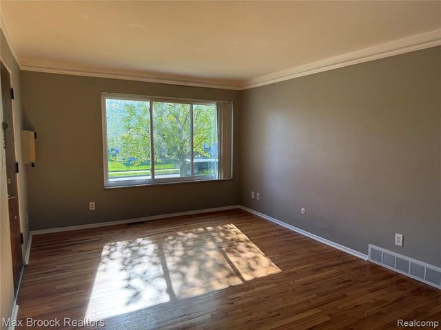 4909 Mansfield Avenue H9, Royal Oak, MI 48073