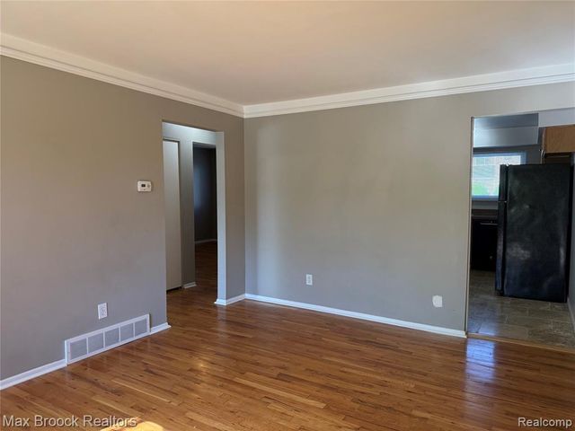 4909 Mansfield Avenue H9, Royal Oak, MI 48073