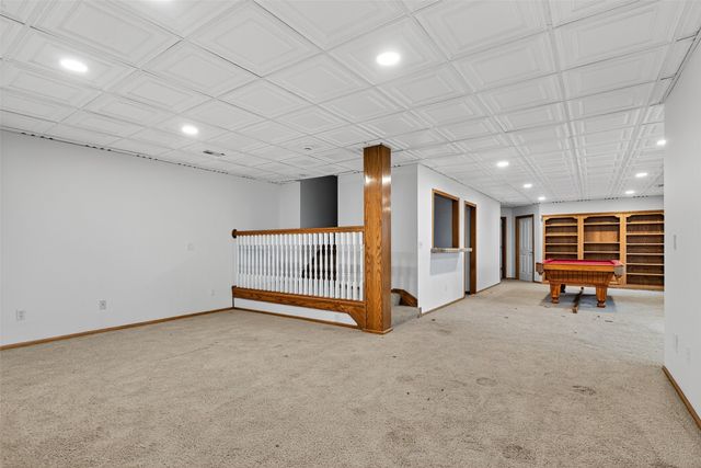 5025 Copper Creek Drive, Pleasant Hill, IA 50327