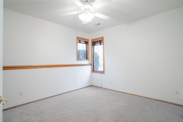 5025 Copper Creek Drive, Pleasant Hill, IA 50327