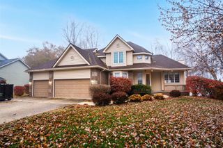 5025 Copper Creek Drive, Pleasant Hill, IA 50327