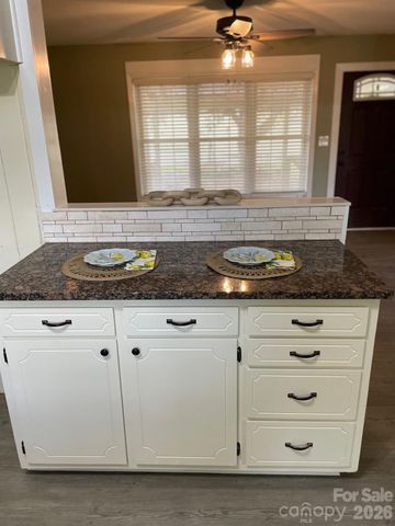 511 Sunbeam Farm Road, Cherryville, NC 28021