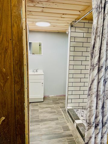 511 Sunbeam Farm Road, Cherryville, NC 28021