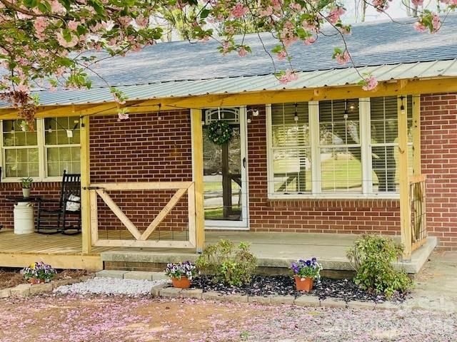 511 Sunbeam Farm Road, Cherryville, NC 28021