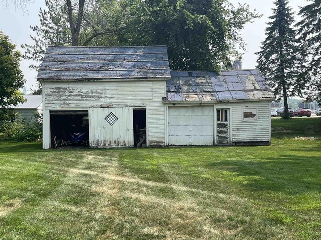 134 W MAIN STREET, Pulaski, WI 54162