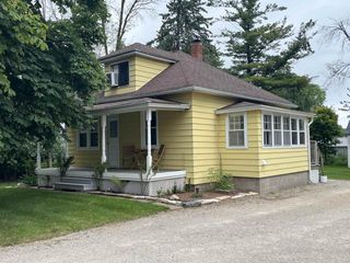 134 W MAIN STREET, Pulaski, WI 54162