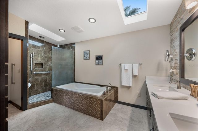 6033 MOUNTAIN LAKE DRIVE, Lakeland, FL 33813