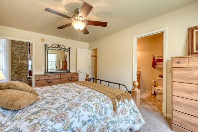 520 Sahkanaga Drive, Murphy, NC 28906
