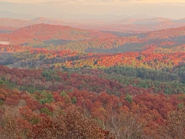 520 Sahkanaga Drive, Murphy, NC 28906