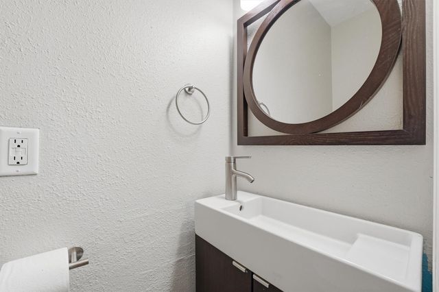 2051 Shadow Rock Drive, Houston, TX 77339