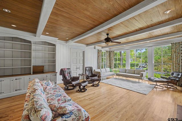 1109 Troup Highway, Tyler, TX 75701