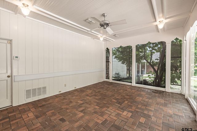 1109 Troup Highway, Tyler, TX 75701