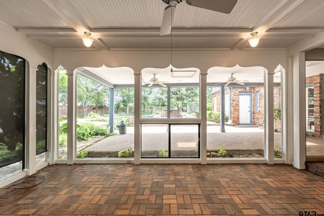 1109 Troup Highway, Tyler, TX 75701