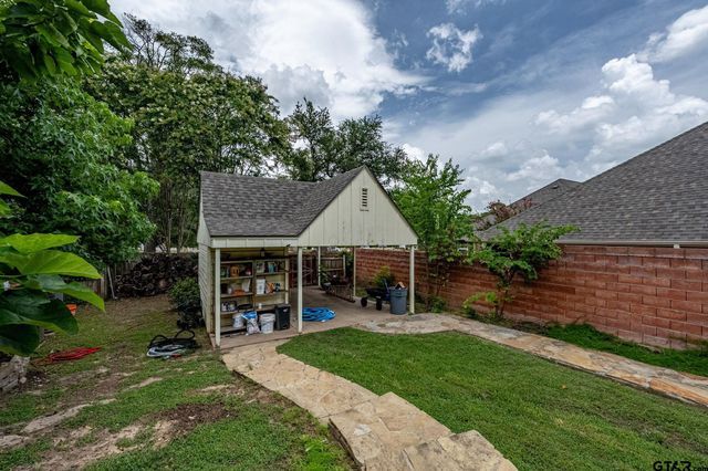 1109 Troup Highway, Tyler, TX 75701