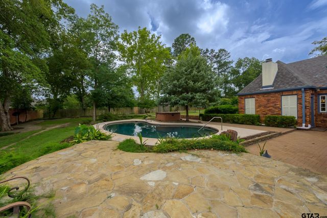 1109 Troup Highway, Tyler, TX 75701