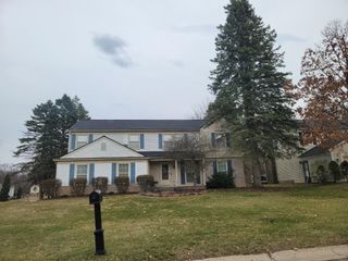 2411 Weathervane Road, West Bloomfield, MI 48324
