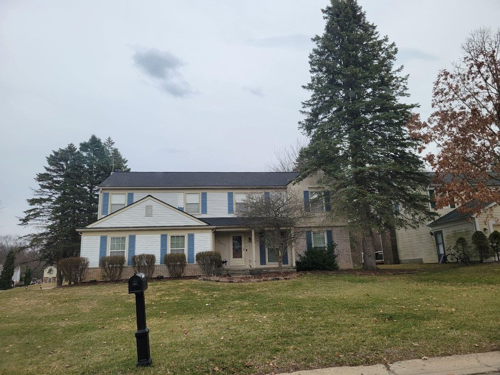 2411 Weathervane Road, West Bloomfield, MI 48324