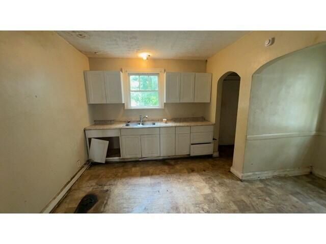 1175 Oakwood Avenue, Columbus, OH 43206