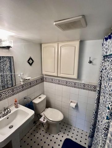 13503 NE 23rd Pl, North Miami, FL 33181