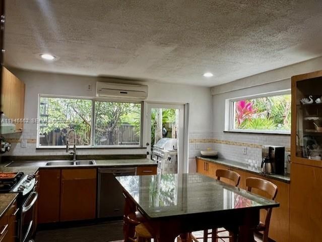 13503 NE 23rd Pl, North Miami, FL 33181