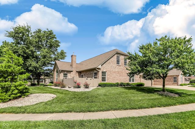 2361 Steeple Chase, Shelbyville, IN 46176