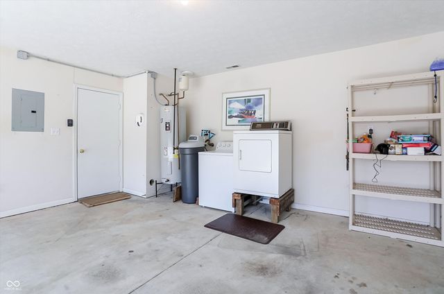 2361 Steeple Chase, Shelbyville, IN 46176