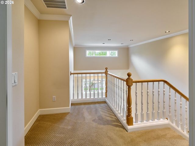 4746 AMHERST Ct, Lake Oswego, OR 97035