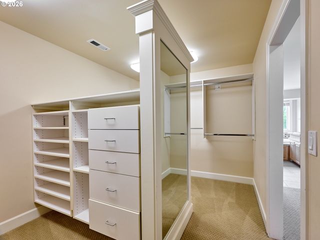 4746 AMHERST Ct, Lake Oswego, OR 97035