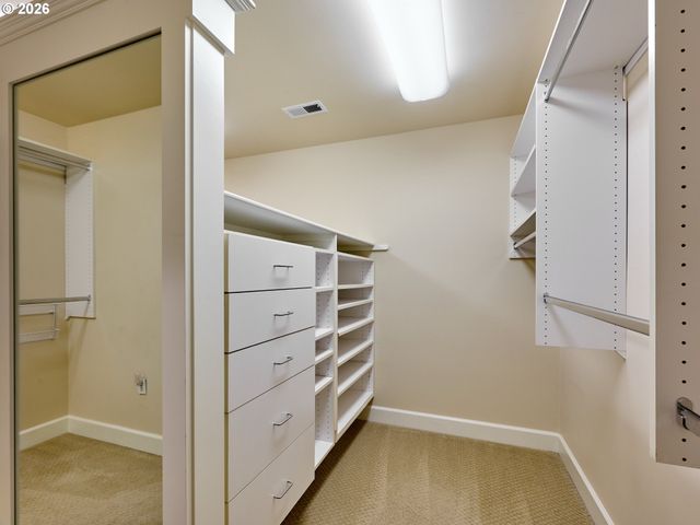 4746 AMHERST Ct, Lake Oswego, OR 97035