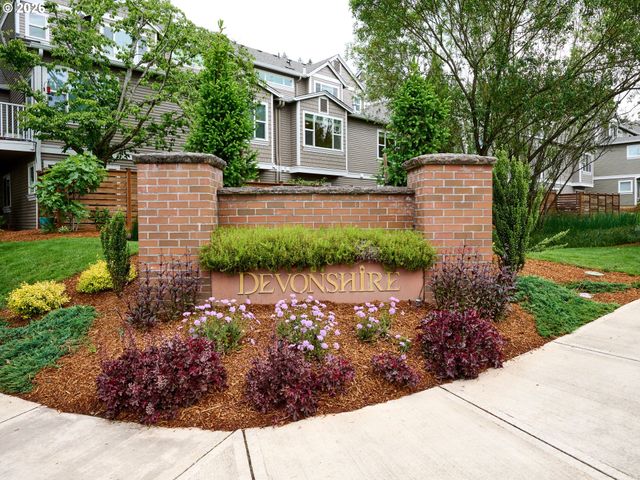 4746 AMHERST Ct, Lake Oswego, OR 97035