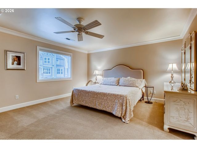 4746 AMHERST Ct, Lake Oswego, OR 97035