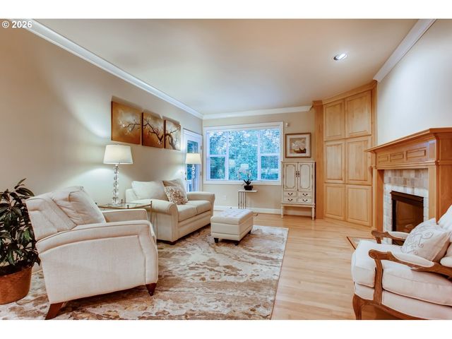 4746 AMHERST Ct, Lake Oswego, OR 97035