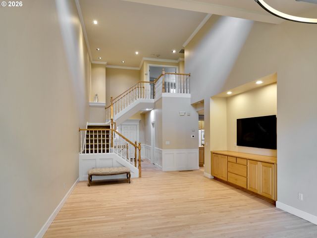 4746 AMHERST Ct, Lake Oswego, OR 97035