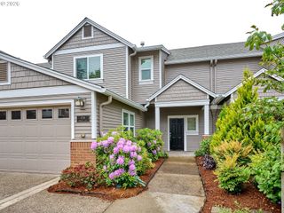 4746 AMHERST Ct, Lake Oswego, OR 97035