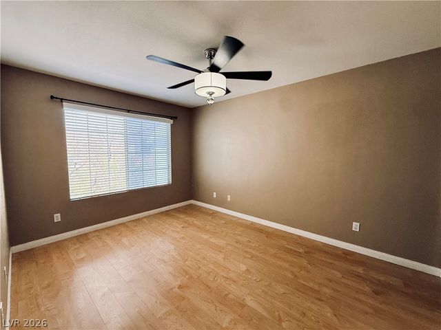 5201 South Torrey Pines Drive 1211, Las Vegas, NV 89118