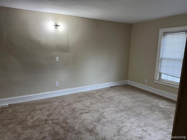 50285 7 Mile Road, Northville, MI 48167