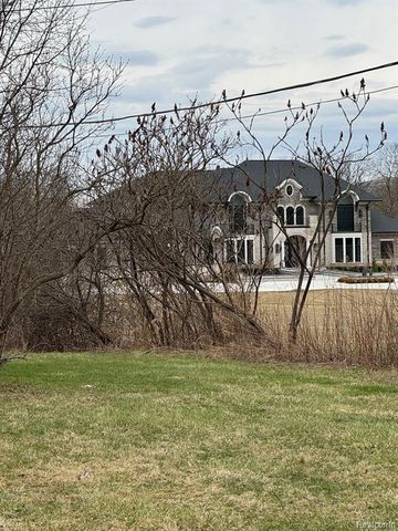 50285 7 Mile Road, Northville, MI 48167