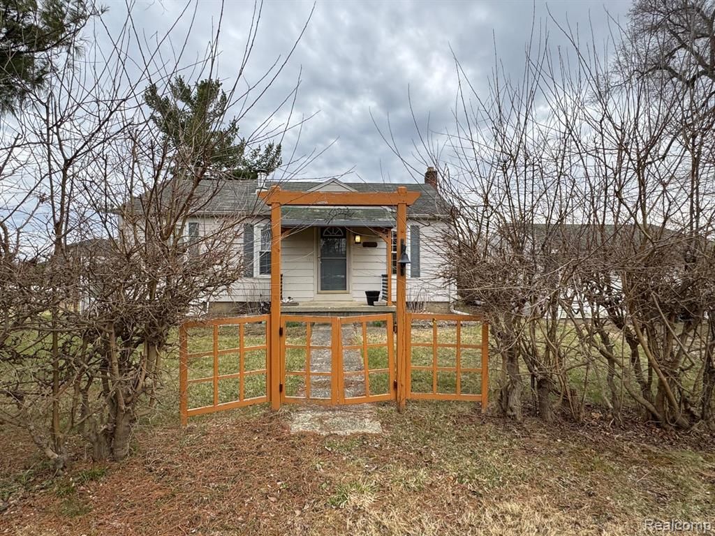 50285 7 Mile Road, Northville, MI 48167