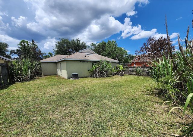 5298 YAUPON STREET, Orlando, FL 32811