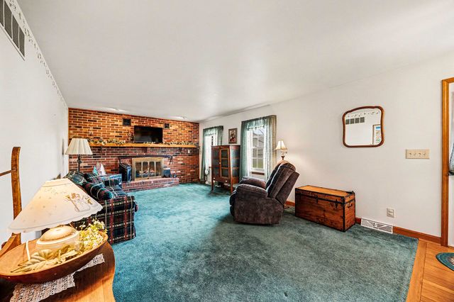 967 Schweitzer Court, Alexandria, KY 41001