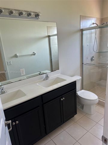3797 NE 2nd St, Homestead, FL 33033