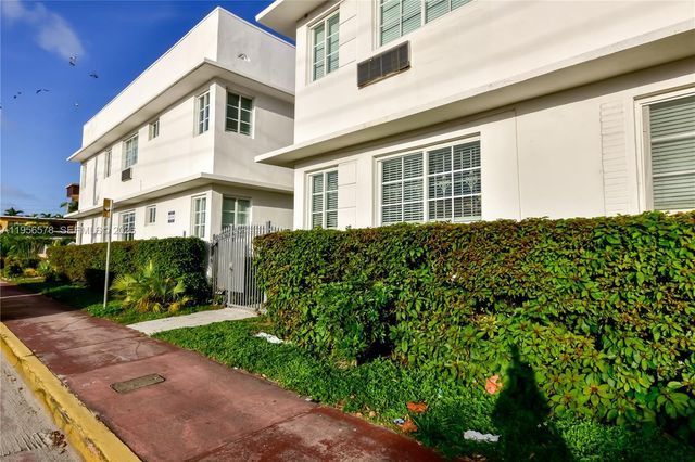 8415 Harding Ave 19A, Miami Beach, FL 33141