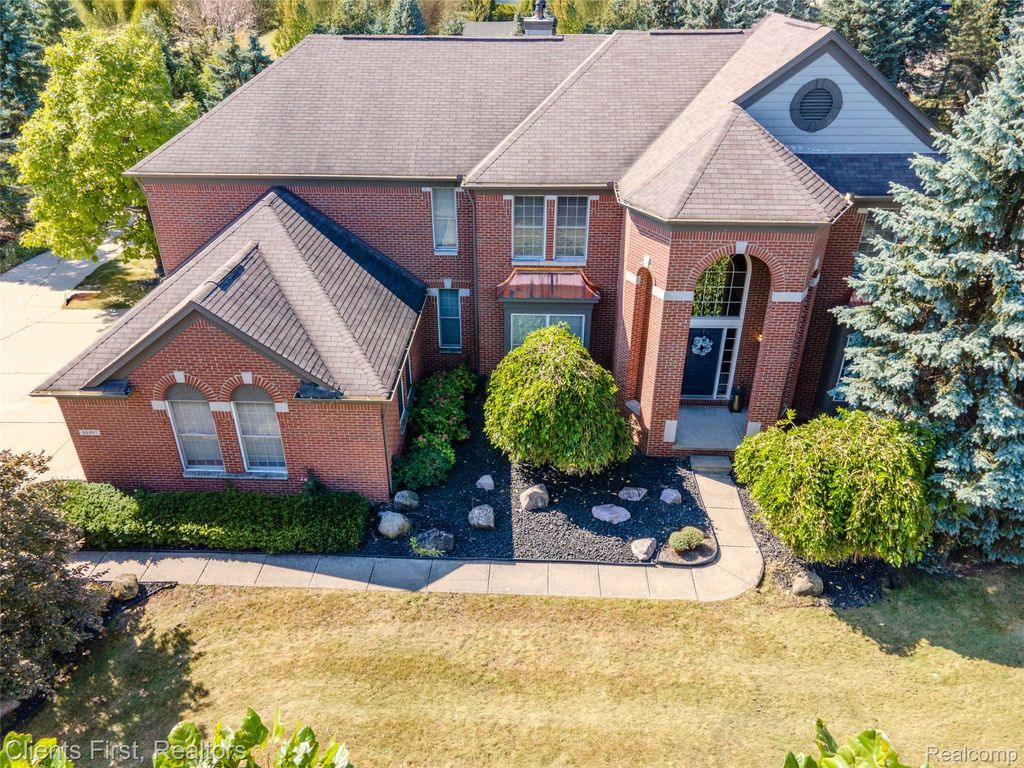 44497 White Pine Circle W, Northville, MI 48168